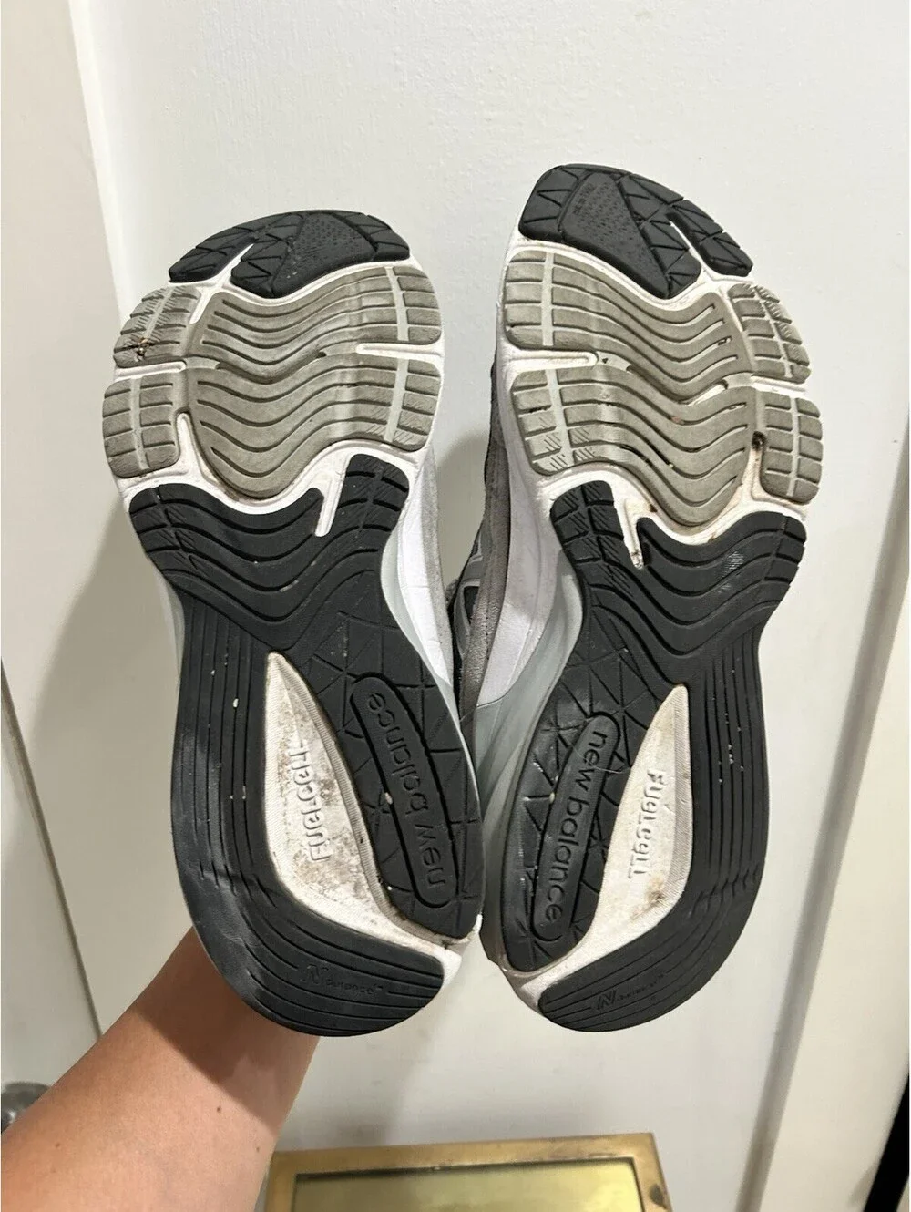 New Balance 990v6 Women’s Gray Suede Running Shoes Made In USA W990GL6